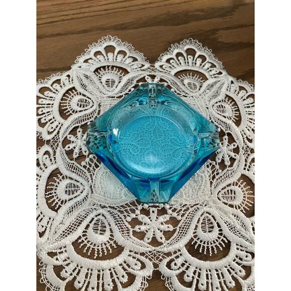 Vintage Midcentury Blue Glass Ashtray 3.5” Square Blue Ashtray MCM - Picture 1 of 4